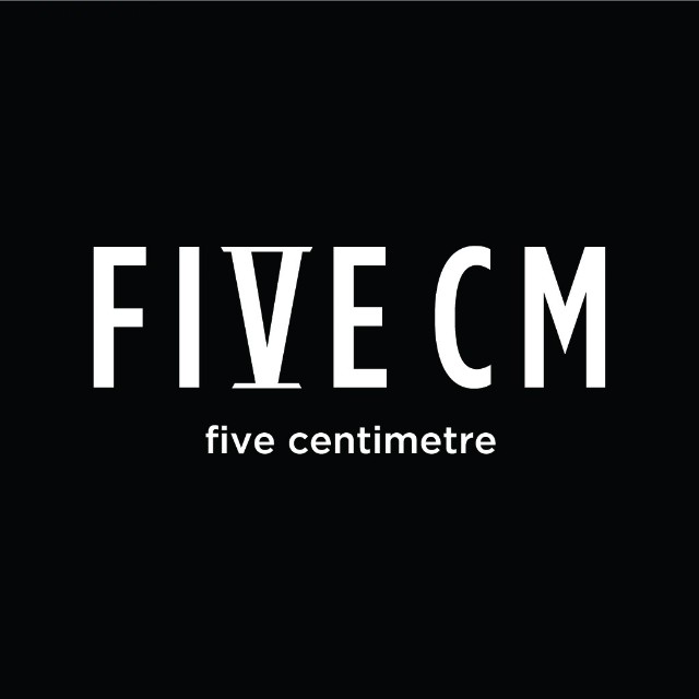 FIVE CM